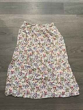 Old Navy Pink Floral Skirt size Medium